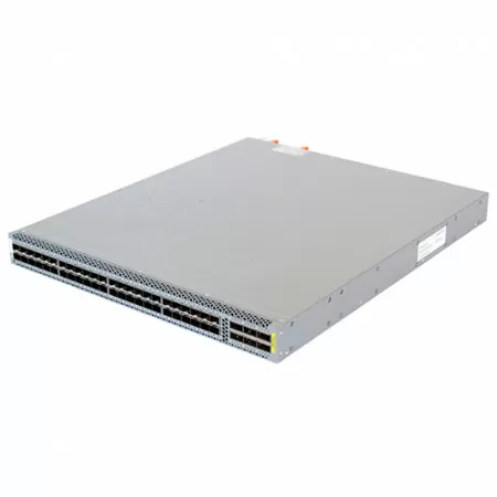 kommutator_Juniper_QFX5110-48S-AFO2