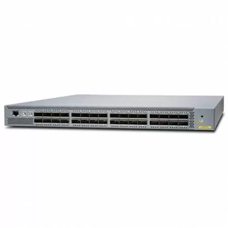 kommutator_Juniper_QFX5200-32C-AFO
